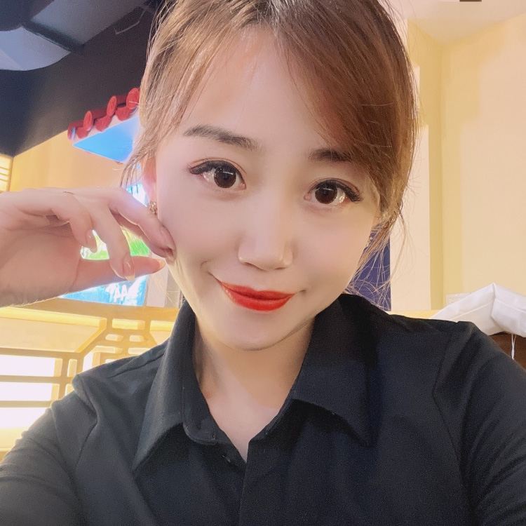 莉莉娅头像